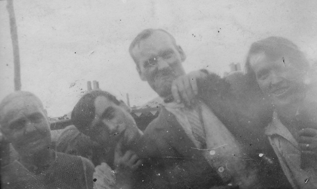 Harold Liiz with her brothers