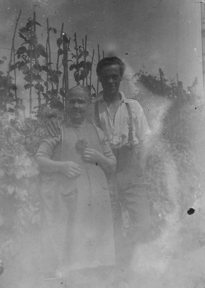 Harold Liz Romney Gypsy